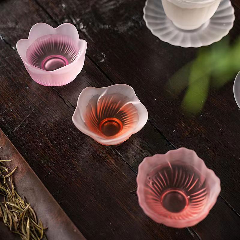 Japanese Pottery - Japanische rosa hitzebeständige Glasschale mit Deckel,