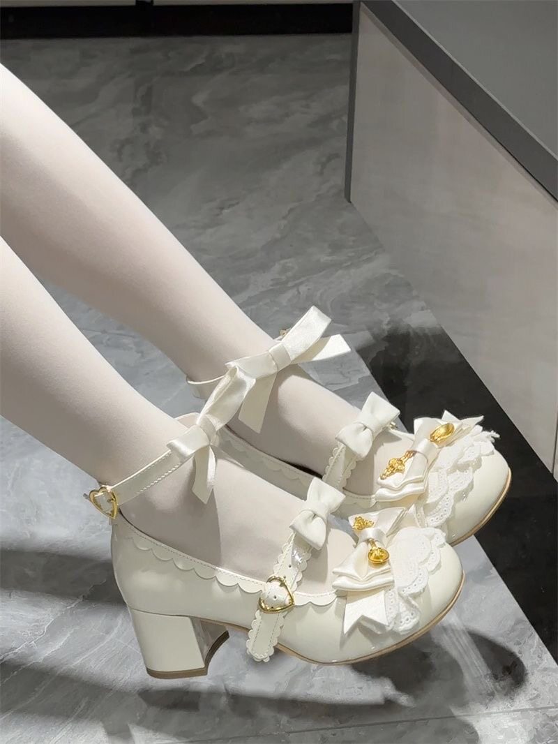 Kawaii Lolita-Schuhe mit Herz- – Japanese Tea Bewertung und Preis