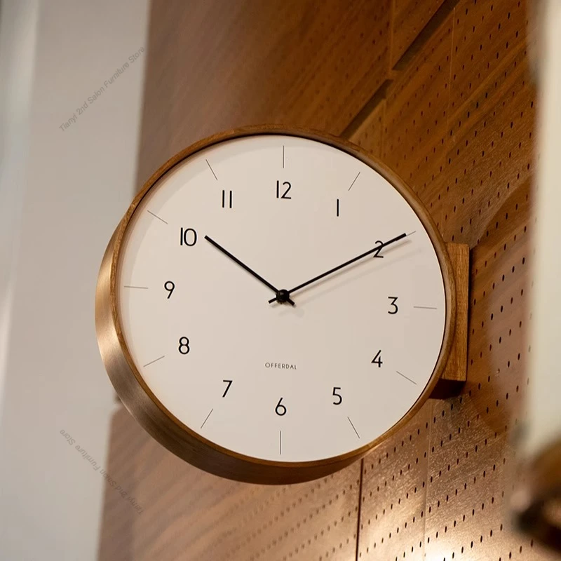 Japanische Doppelwanduhr aus M – Japanese Luxury Lifestyle Bewertung und Preis